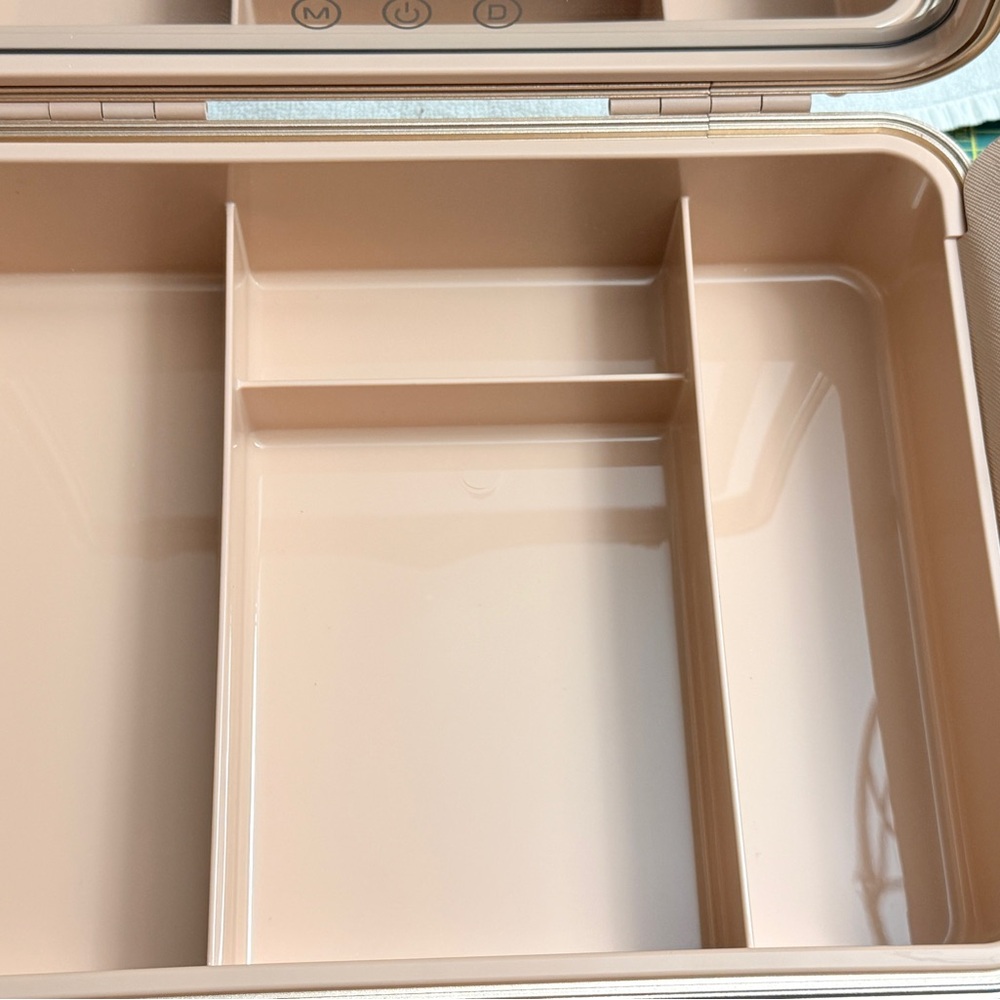 Thinkspace Beauty Case LED Mirror (like new; no box) - Picture 3 of 6
